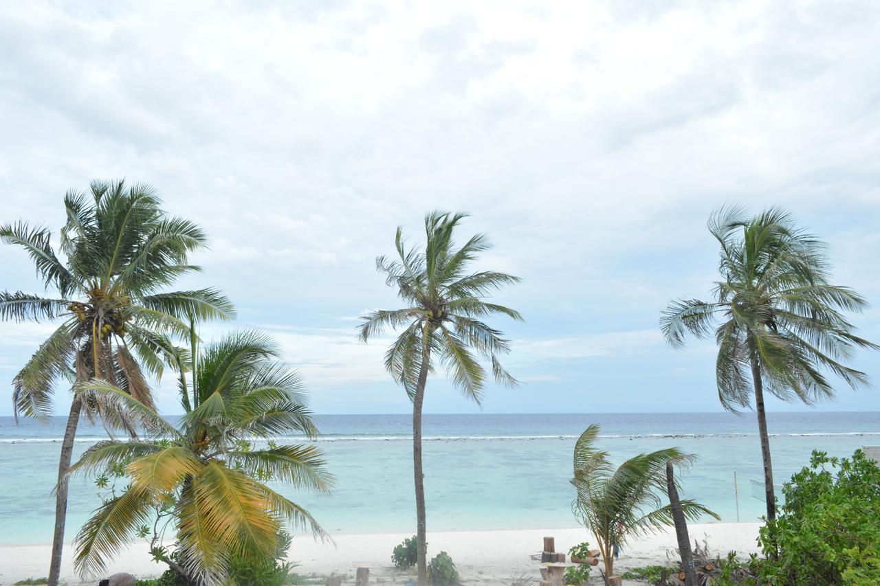 The Aquzz Hotell Hulhumale Exteriör bild